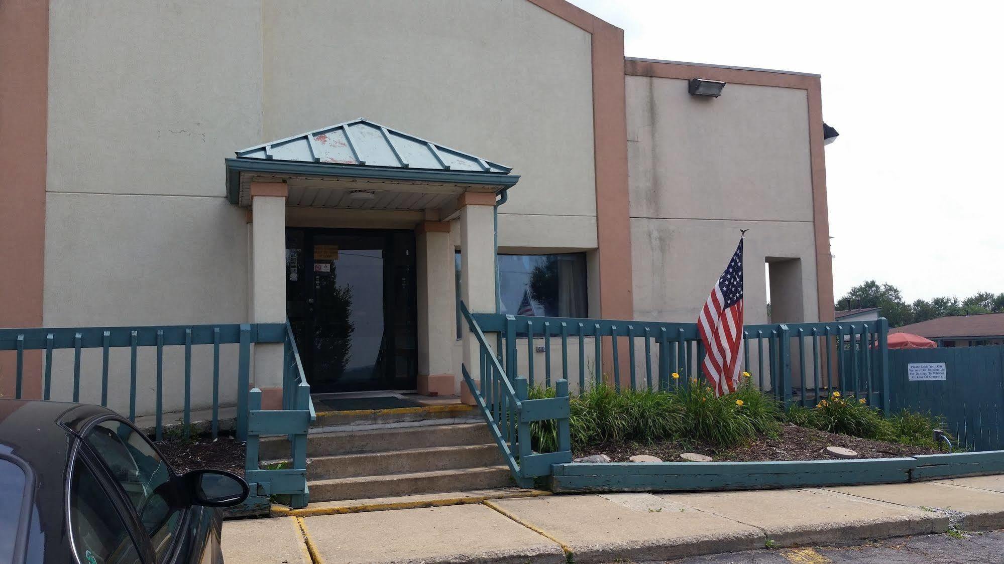Mayfield Inn Clarion Bagian luar foto