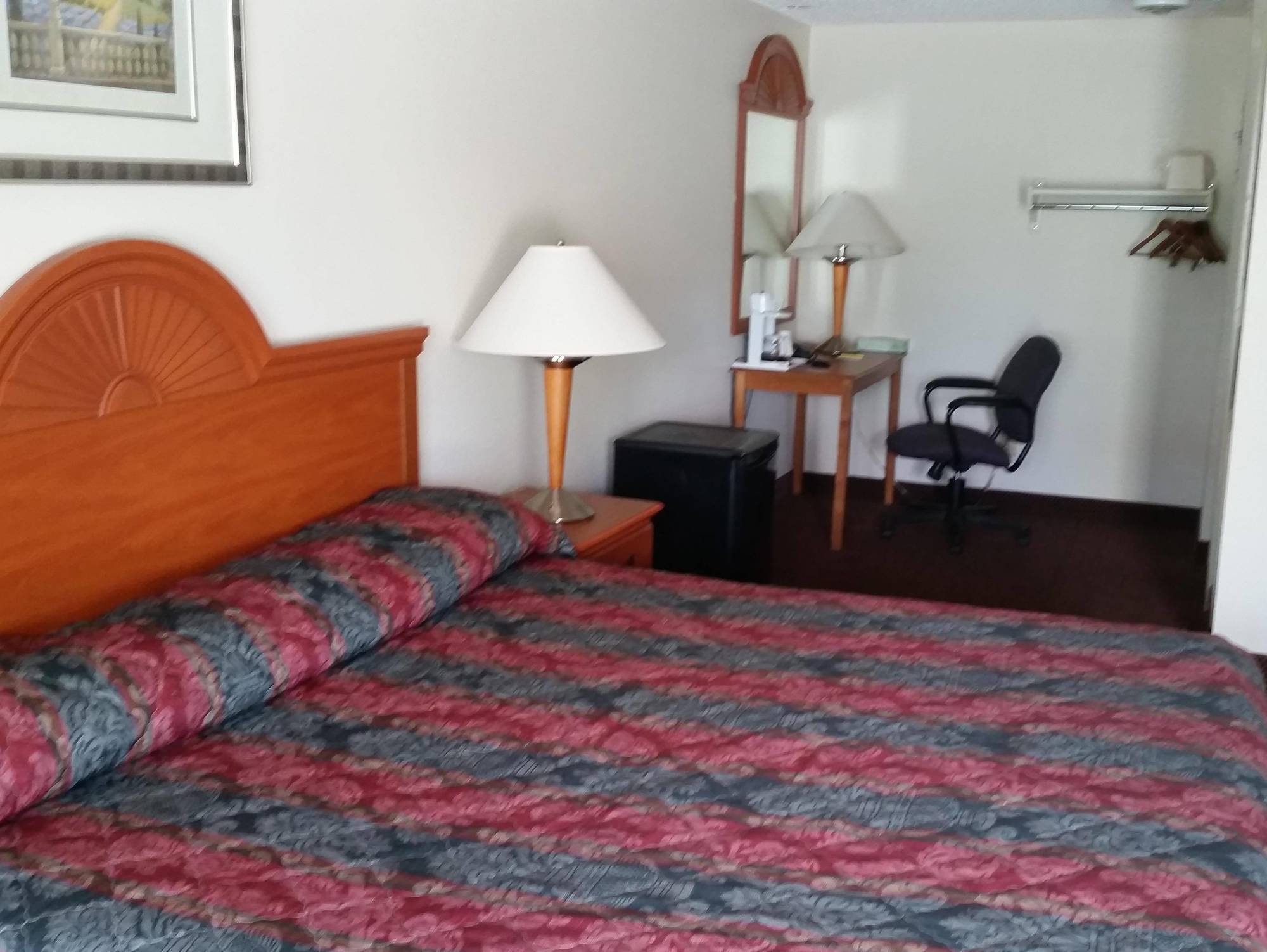 Mayfield Inn Clarion Bagian luar foto