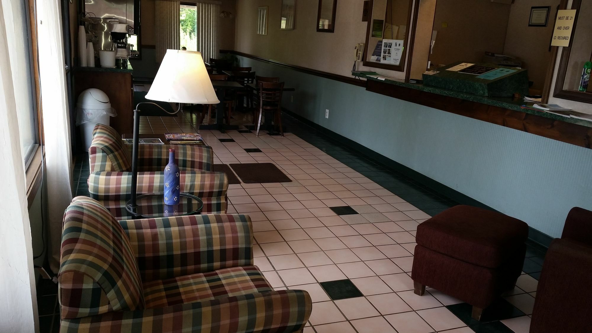 Mayfield Inn Clarion Bagian luar foto